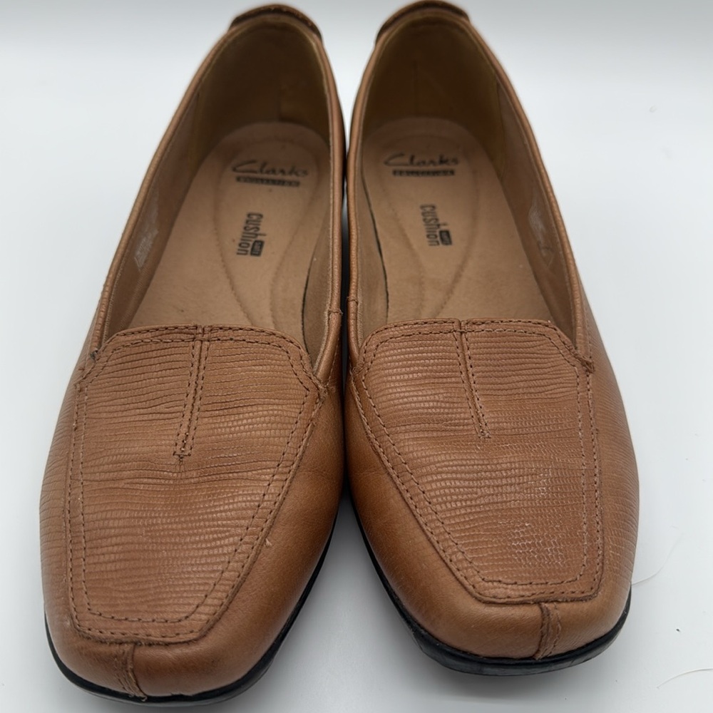 Clarks Tan Leather Loafers Slip-On Moccasin